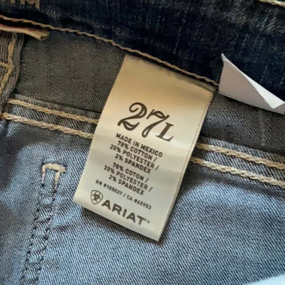 Jeans - Picture 2 of 3